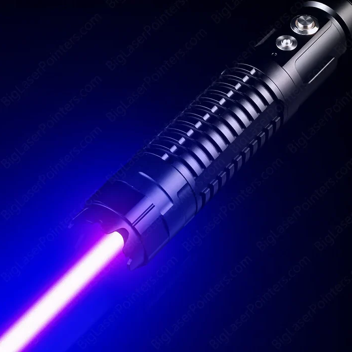 Leistungsstarke Laserlampe für Outdoor- und Gebrauchszwecke – wiederaufladbares Licht mit fokussiertem Strahl für Camping, Wandern und Notfallsituationen