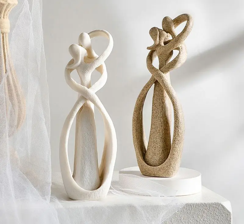 Ewige Umarmung – Abstrakte Figur zeitloser Liebe | Moderne Wohndekoration und einzigartiges Geschenk