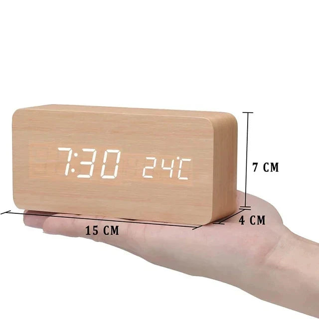 LED-Wecker mit Sprachsteuerung – Modernes Display für ein klares, minimalistisches Interieur