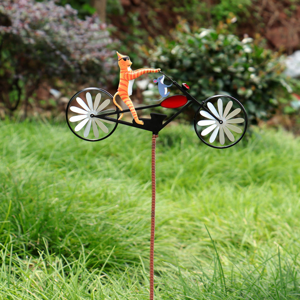 Verspielte Gartenwindmühle für die Außendekoration – Dekorativer drehender Akzent für Hof, Rasen und Garten