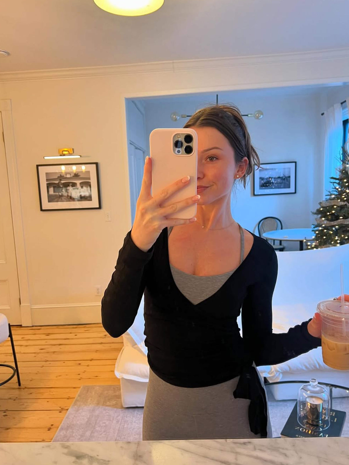 Pilates-Top mit Wickelfront – Leichtes, atmungsaktives Langarmshirt mit V-Ausschnitt für alltäglichen Komfort