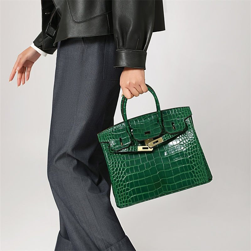 Sac à main élégant en cuir pour femme avec fermeture chic
