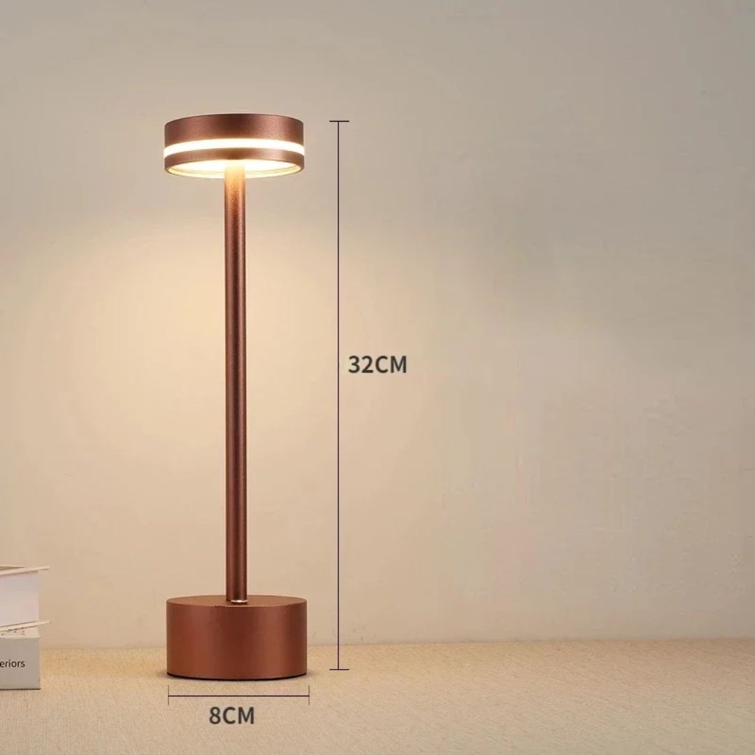 Elegante lampada da scrivania per un ufficio professionale – Illuminazione ambientale moderna per postazioni di lavoro e uffici domestici