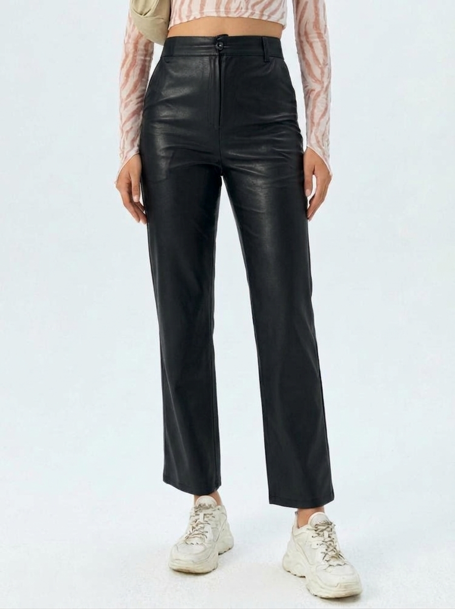 Pantaloni in ecopelle Noctra