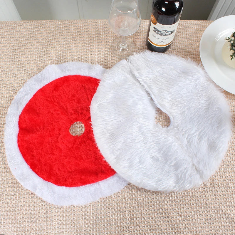 Christmas Tree Skirt with Plush Faux Fur for Small and Tabletop Display - Image 7