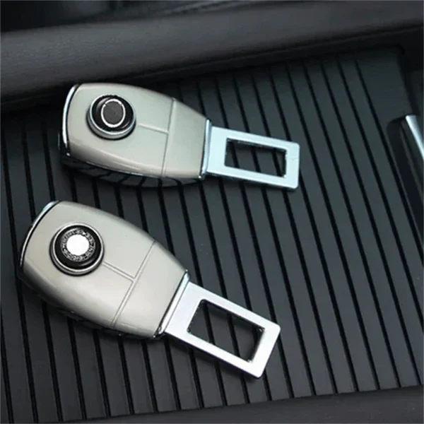 Kids' Seat Belt Extender with Metal Construction and Release Button for Universal Car Safety - Image 5