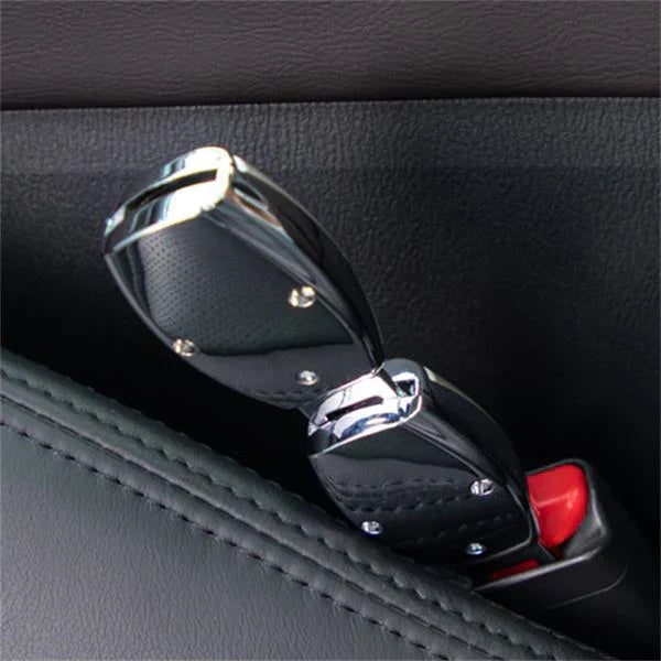 Kids' Seat Belt Extender with Metal Construction and Release Button for Universal Car Safety - Image 6