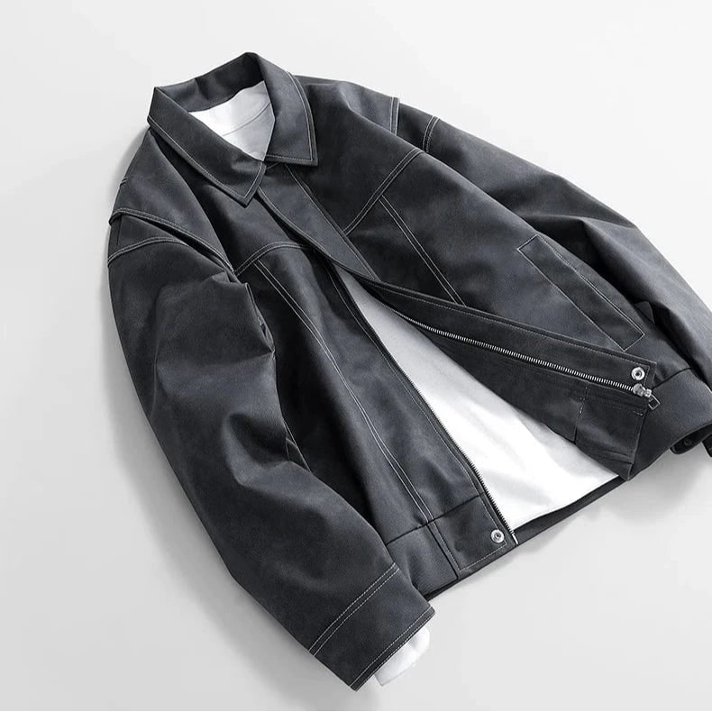 Die Kunstlederjacke mit Einsätzen