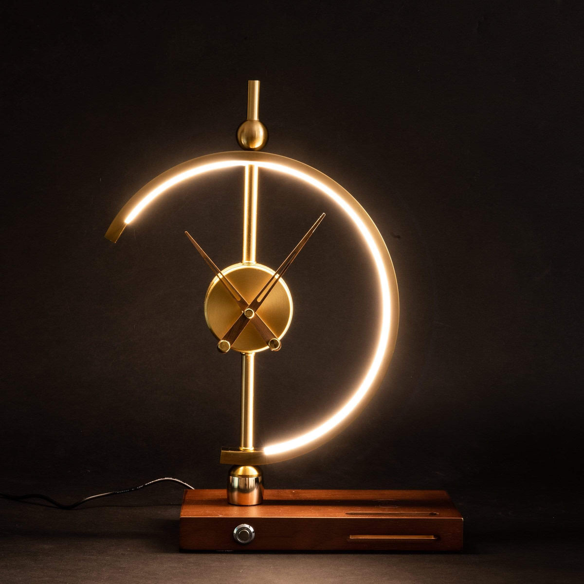 Lampada da tavolo ricaricabile con orologio integrato – Elegante illuminazione d'atmosfera per camera da letto, soggiorno e comodino