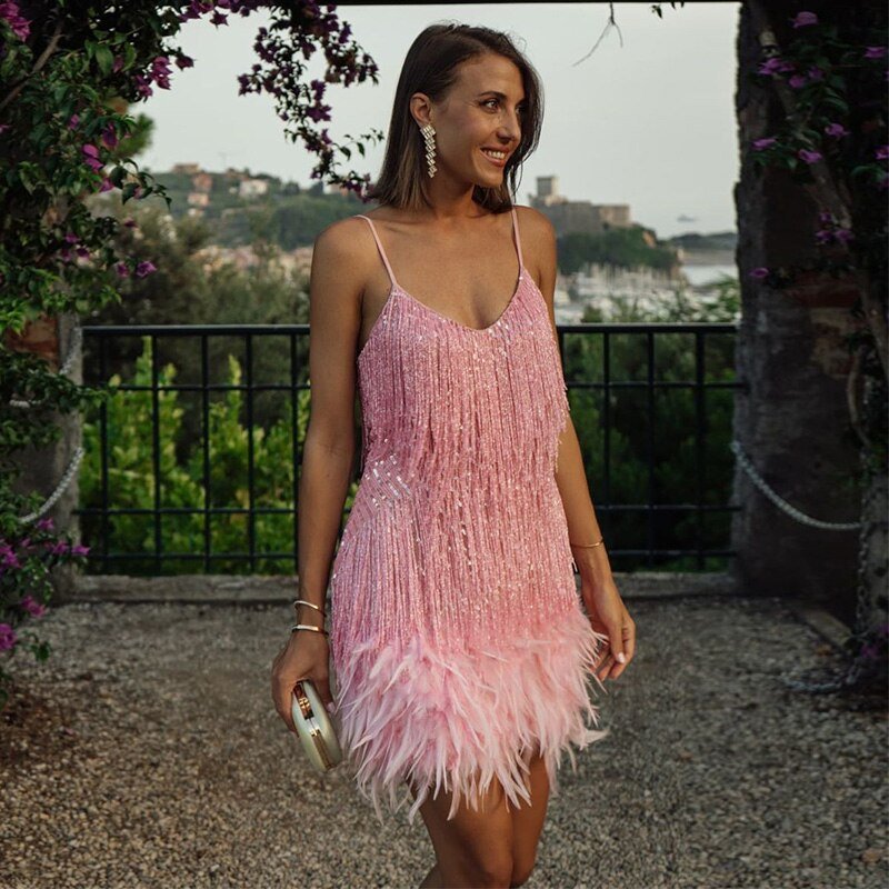 Elegantes Pailletten-Cocktailkleid für Damen – Stilvolles Party-Outfit für Abendveranstaltungen und besondere Anlässe
