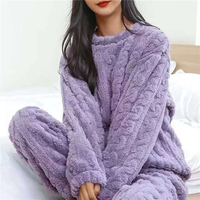 Women's Fleece Pajamas Set with Cable Knit Pattern and Crew Neck - Image 1