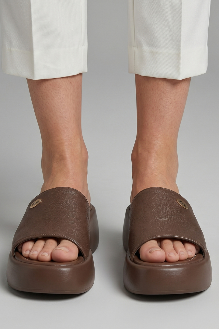 Women's Platform Slides with Chunky Sole and Open Toe Slip-On - Image 3